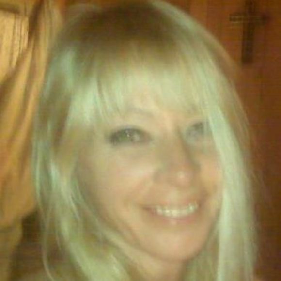 Meet your Posher, Becca - Picture 1 of 1